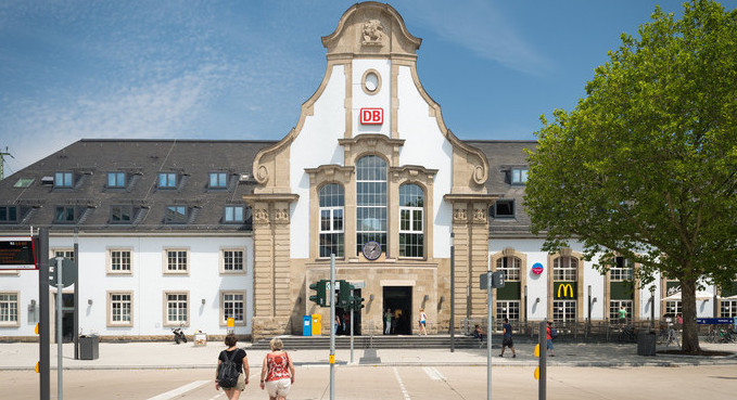 Bahnhofsvorplatz Marburg