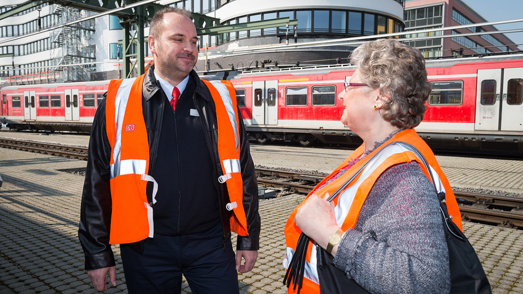 Elke Pauly dankt Axel Schäfer