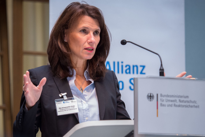 Rita Schwarzelühr-Sutter bei ihrer Rede vor dem Fachkongress Kombinierter Verkehr