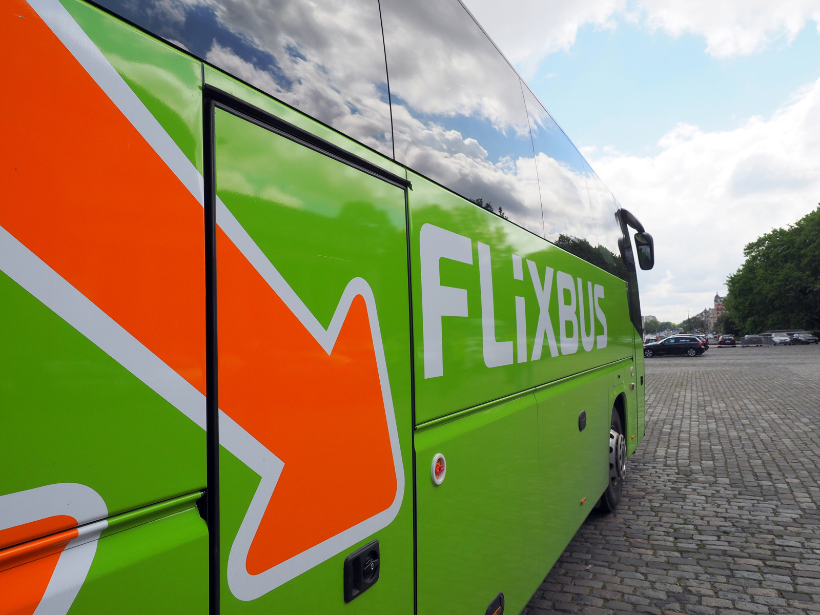 Mautbefreiung für den Fernbus: Warum gibt es keine Fernbusmaut? Alle anderen müssen zahlen, das verzerrt den Wettbewerb im Verkehr.