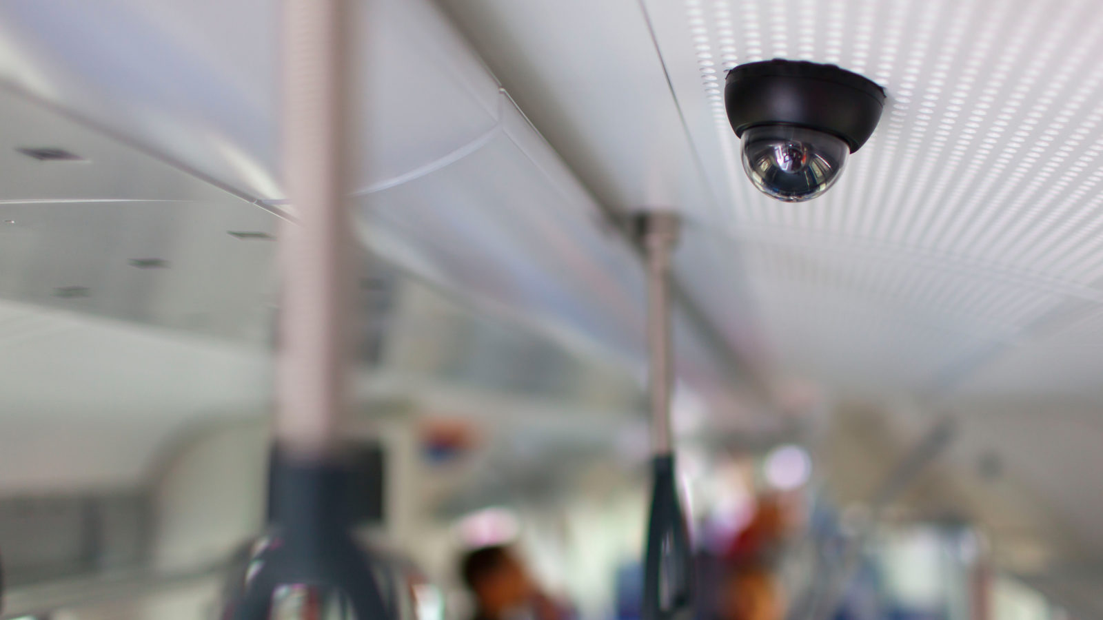 Videokameras: Viele Fahrgäste wünschen sich Videoüberwachung im Zug