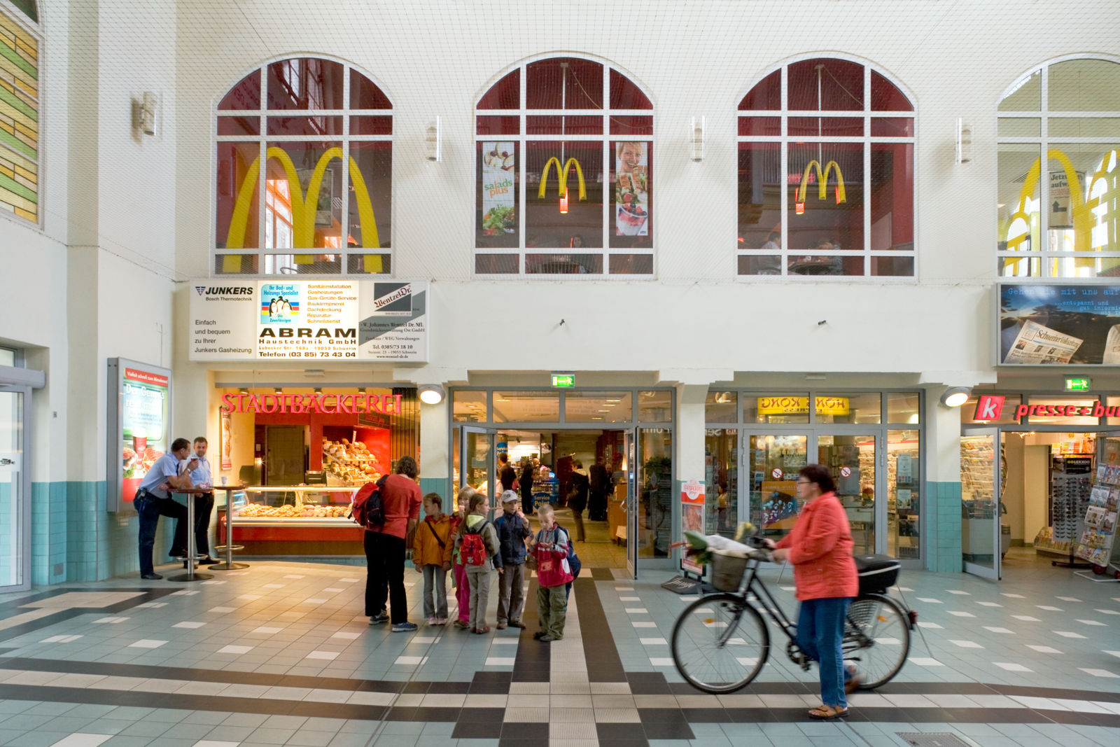 Schwerin Hauptbahnhof: Die Bahnhofsvorhalle