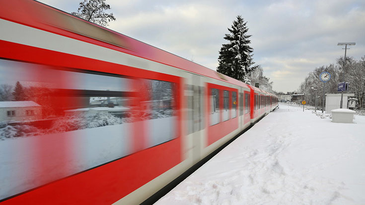 Sicher durch den Winter: Die Allianz pro Schiene vergleicht die Sicherheit der Verkehrsträger