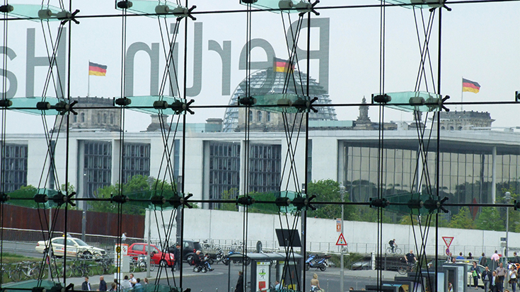 Vielleicht noch nicht die Verkehrswende, aber „deutlich besser als die Koalitionsverträge zuvor“: Die Allianz pro Schiene bewertet das bahnpolitische Programm von Union und SPD als Schritt nach vorn.