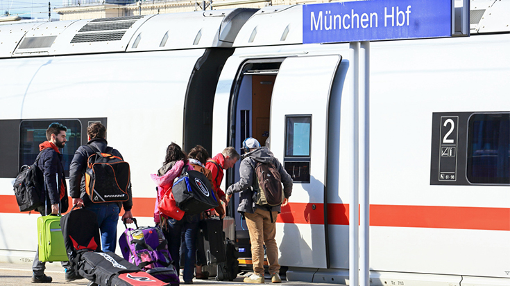 Deutschland-Takt und Trassenpreissenkung: Damit Bayern und Berlin noch näher zusammenrücken. Die Allianz pro Schiene wünscht dem neuen Verkehrsminister viel Erfolg im neuen Amt.