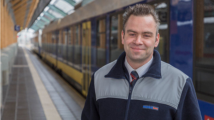 Swen Sengebusch erhielt 2018 die BRONZE-Auszeichnung für den Wettbewerb Eisenbahner mit Herz der Allianz pro Schiene