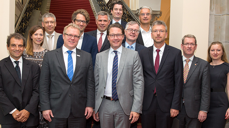 Dirk Flege und Andreas Scheuer im Bundesverkehrsministerium (BMVI): Zukunftsbündnis Schienenverkehr