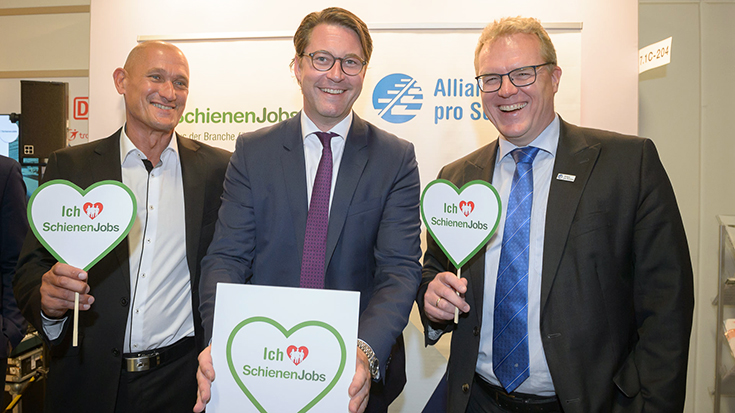 InnoTrans 2018: Bundesverkehrsminister Andreas Scheuer mit klarer Botschaft: „Ich liebe SchienenJobs“. Kein Wunder, denn so eine Vielfalt an Jobs gibt es nur bei der Schiene. Allianz pro Schiene