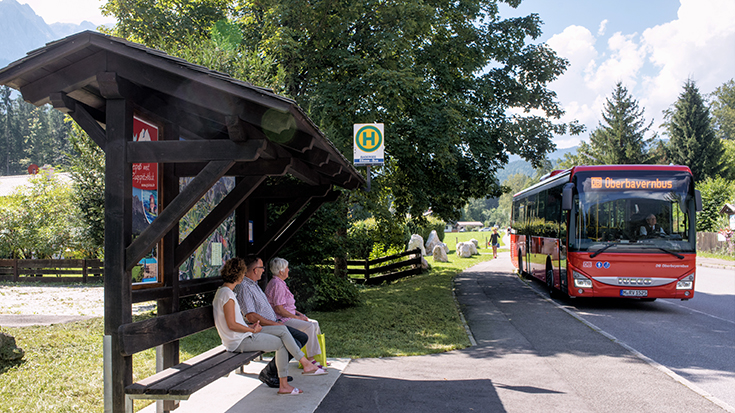 Die bayerische Stadt Schweinfurt weist unter allen Kommunen in Deutschland das dichteste Netz an Haltestellen im öffentlichen Verkehr auf. Insgesamt schneidet Bayern im Ranking der Allianz pro Schiene aber schlecht ab.