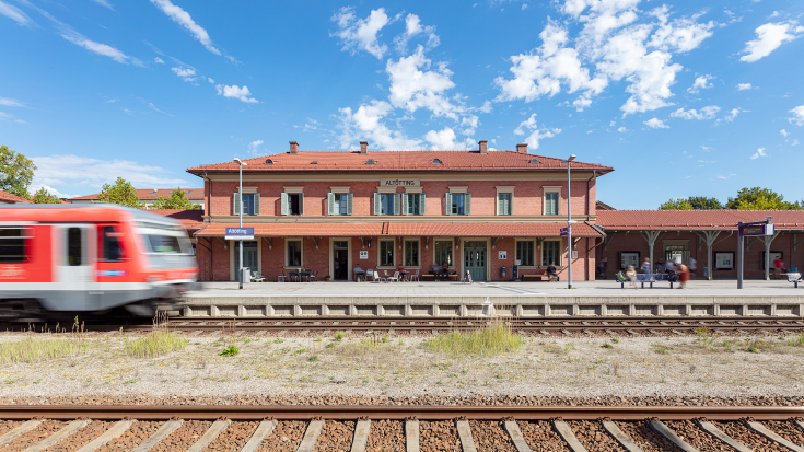 Der Bahnhof des Jahres 2020 steht in Altötting!