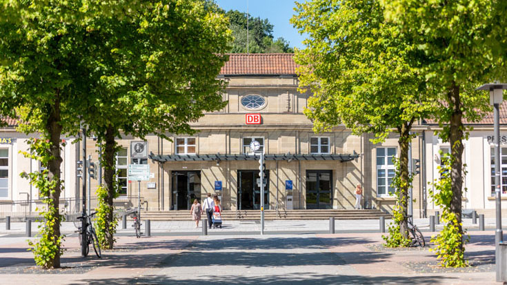 Der Bahnhofsvorplatz in Coburg.