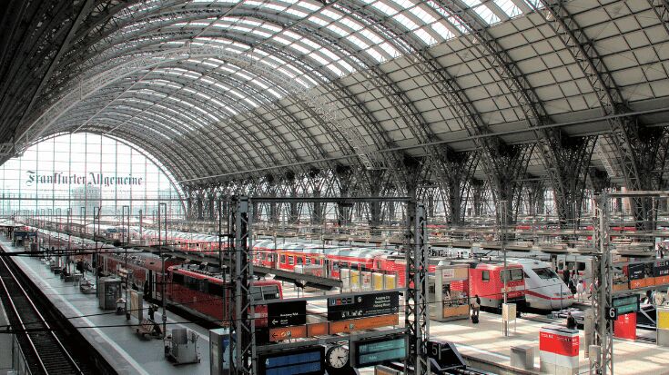 Der Frankfurter Hbf ist eine der überlasteten Knotenpunkte.